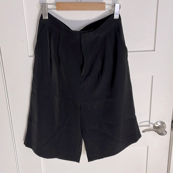 Tailor Bermuda short - Picture 1 of 2